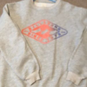 Gray Billabong sweatshirt